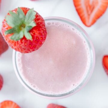Healthy Strawberry Milkshake