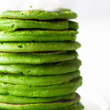 Vegan Dye-Free Green Pancakes