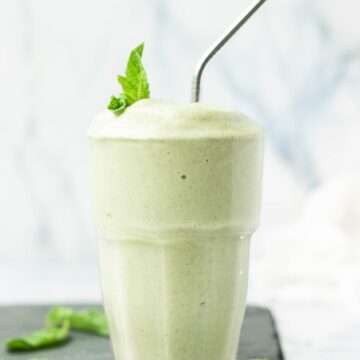 Creamy Minty Wheatgrass Smoothie