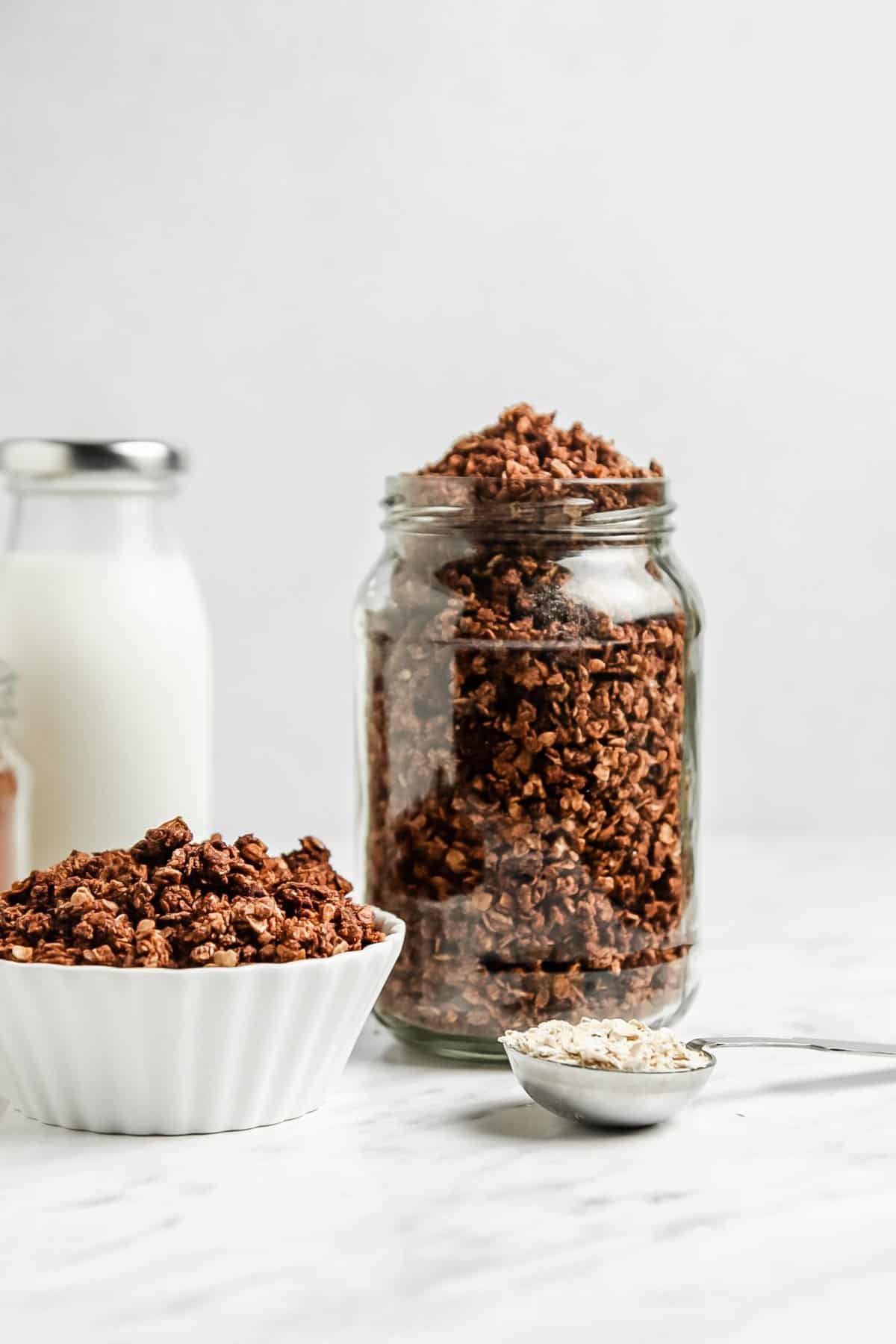 Easy Vegan Chocolate Granola
