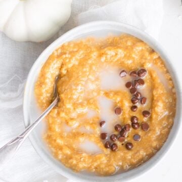 vegan creamy pumpkin oatmeal