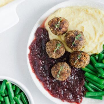 Easy Vegan Thanksgiving Balls
