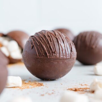 Easy Hot Cocoa Bombs